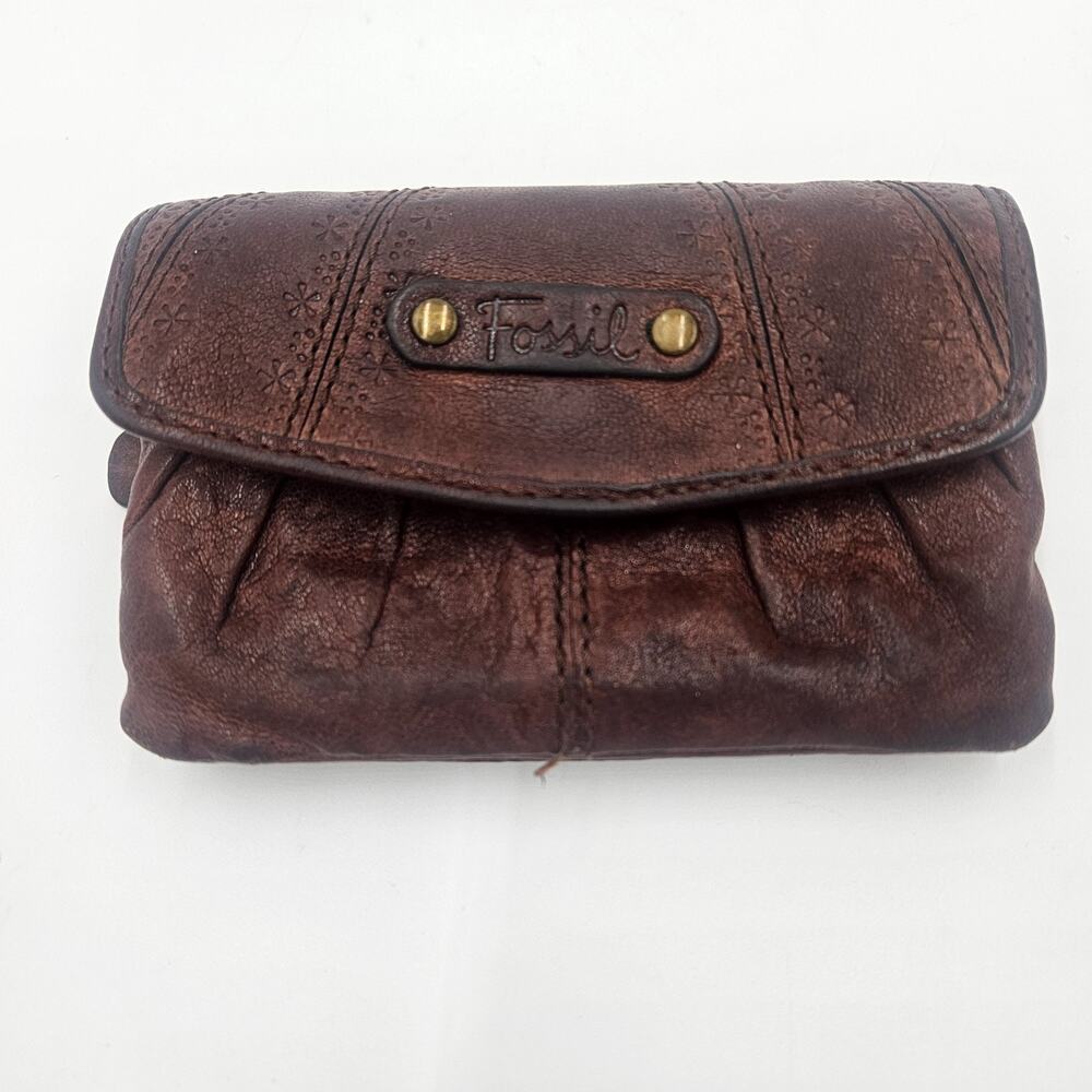 Fossil Talita Brown Leather Flap Clutch Wallet Lasercut Pleated Design Western